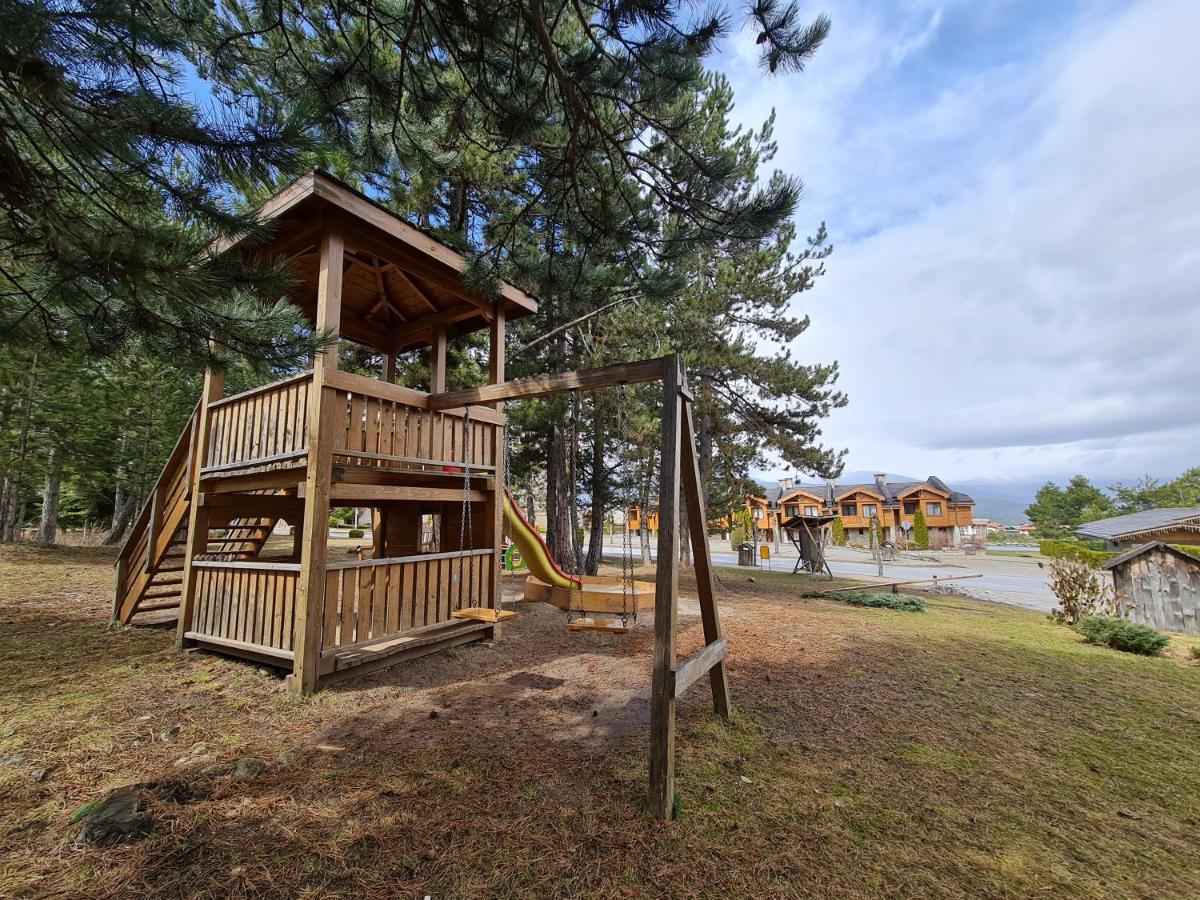 Pirin Golf Apartment Home With Private Garden バンスコ エクステリア 写真